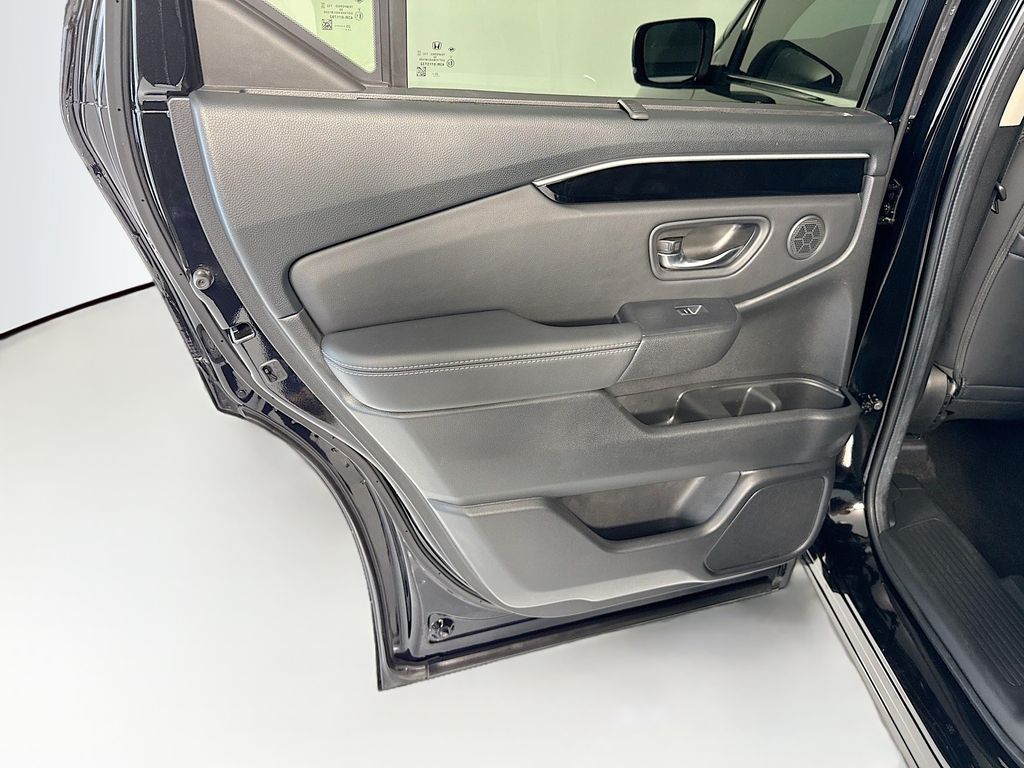 Thumbnail: 2024 Honda Pilot - 27