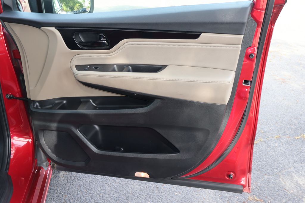 2022 Honda Odyssey Touring 32