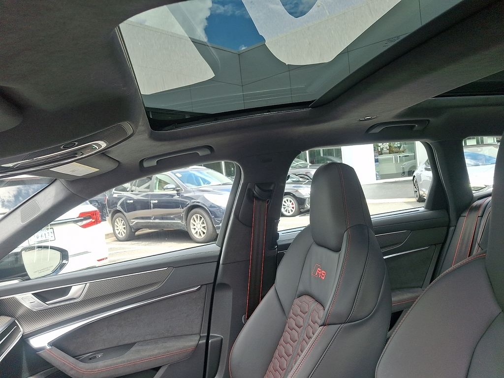 Thumbnail: 2026 Audi RS 6 - 14
