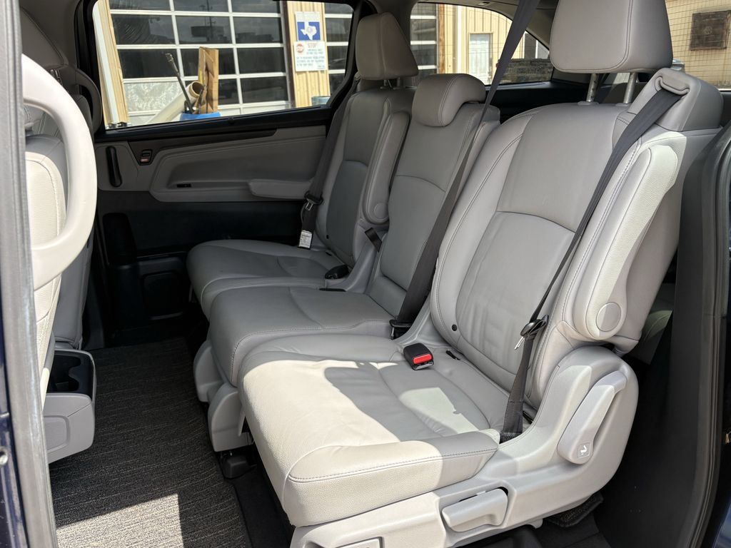 Used 2021 Blue Honda EX-L image 23