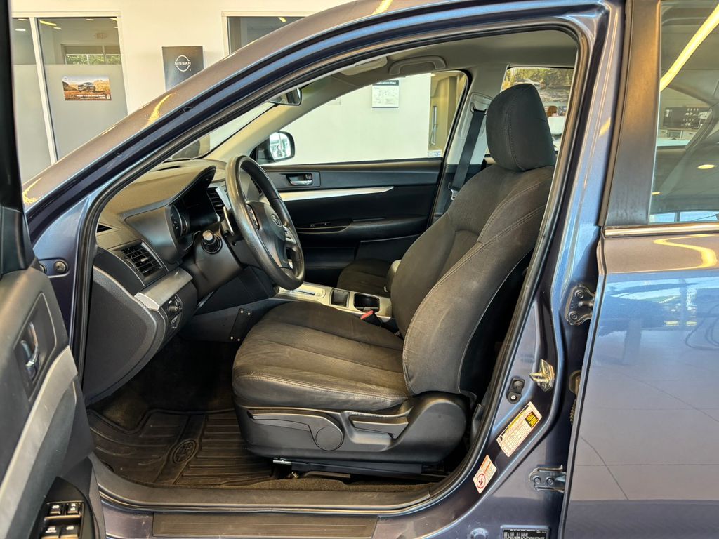 2014 Subaru Legacy 2.5i