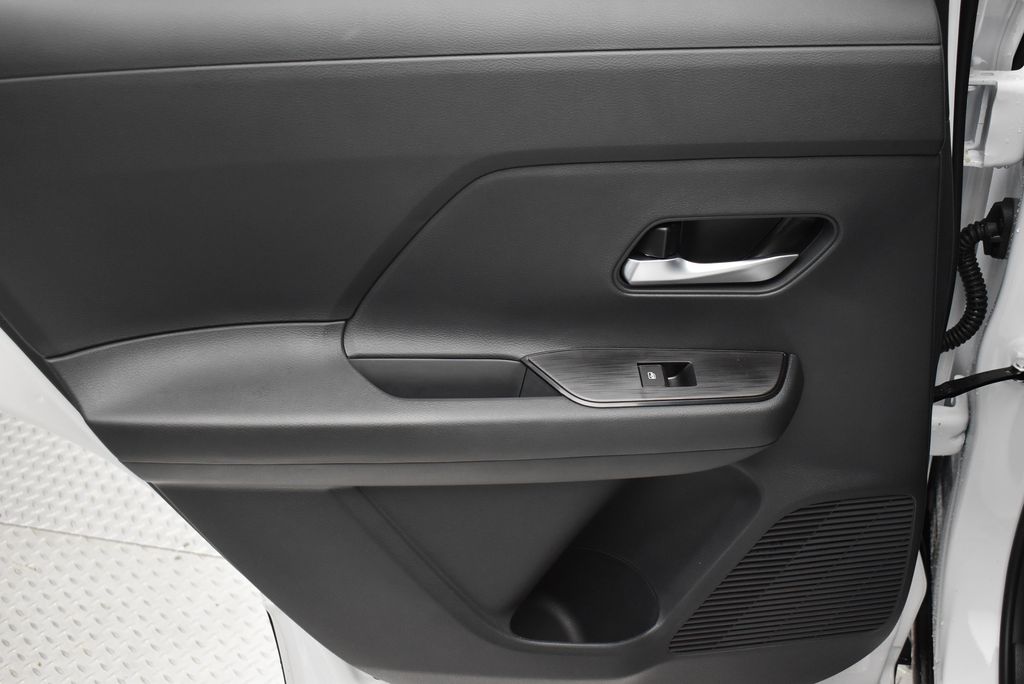 Thumbnail: 2026 Nissan Kicks - 30