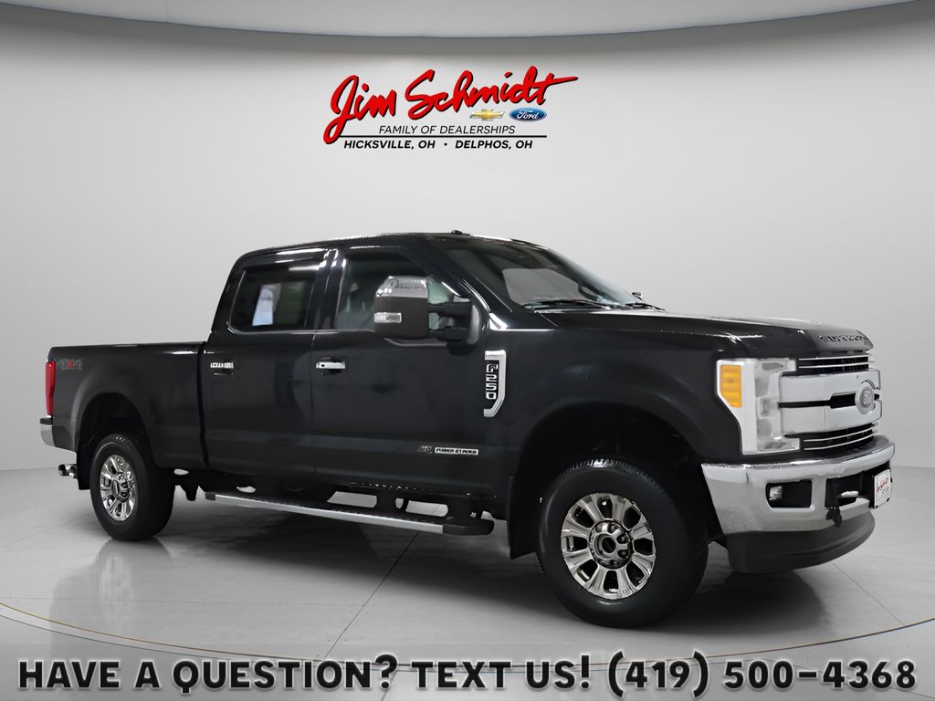2017 Ford F-250 Super Duty Lariat Crew Cab 4WD