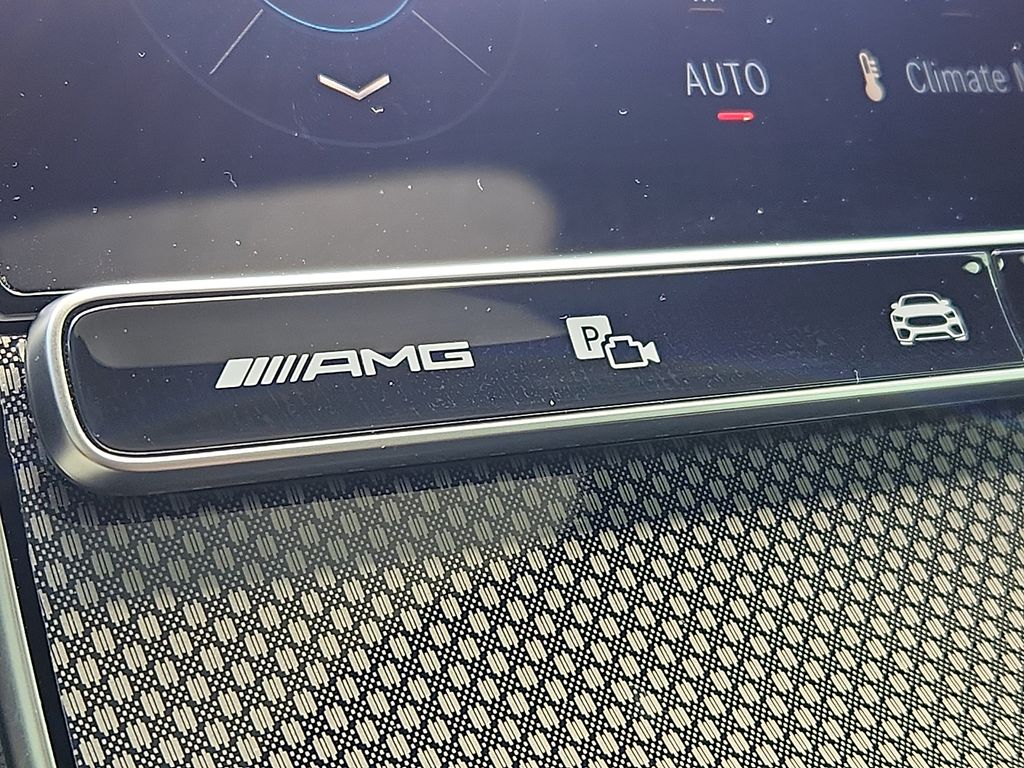 Thumbnail: 2026 Mercedes-Benz GLC - 24