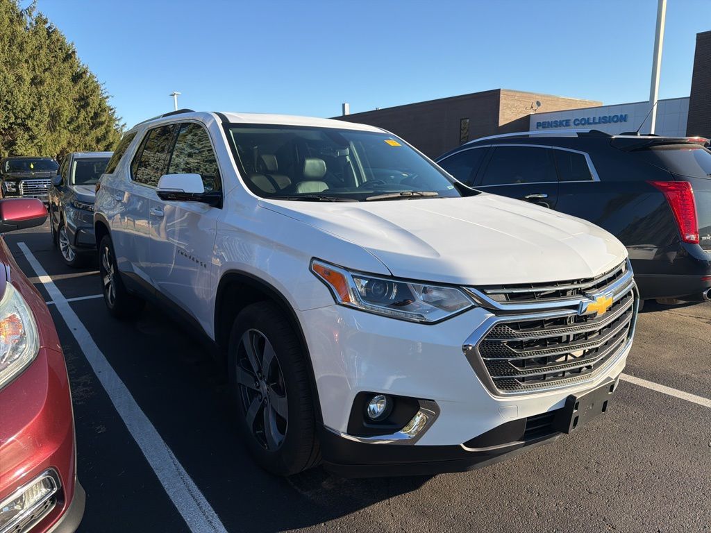 Thumbnail: 2018 Chevrolet Traverse - 4
