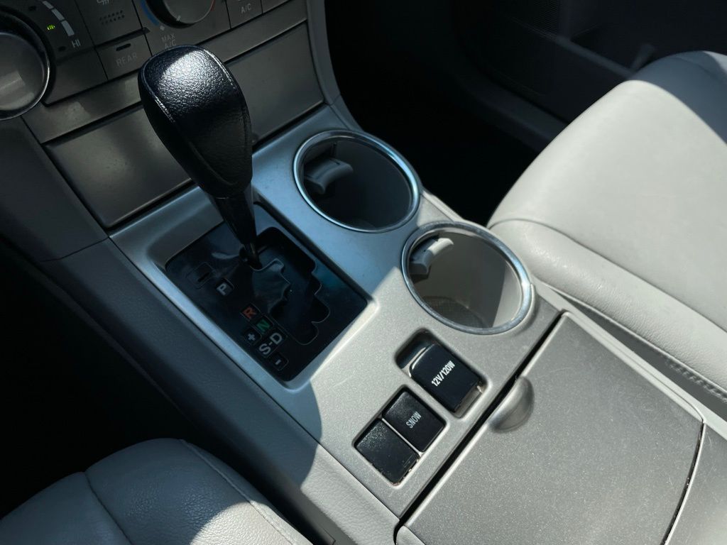 Thumbnail: 2012 Toyota Highlander - 19
