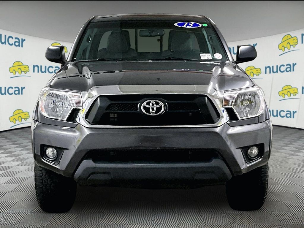 2013 Toyota Tacoma — photo 2