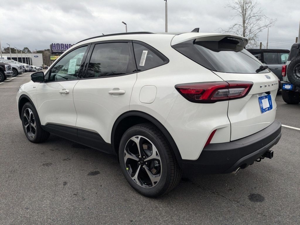2025 Ford Escape ST-Line Select