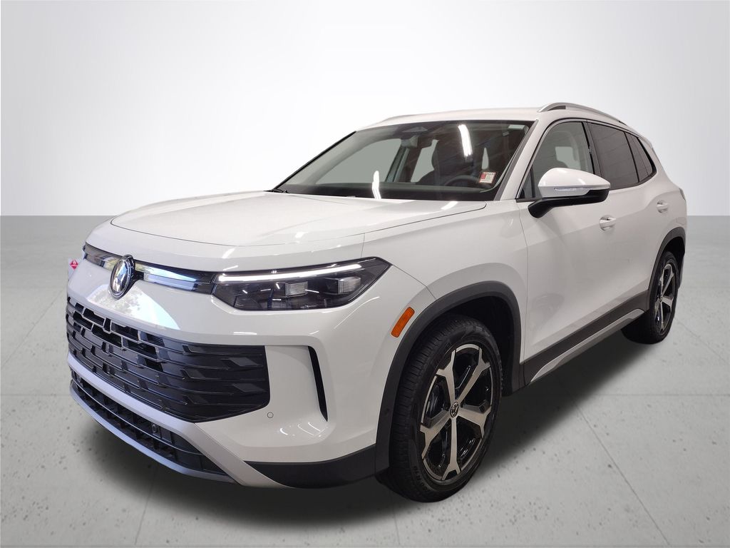 2025 Volkswagen Tiguan SE photo 2