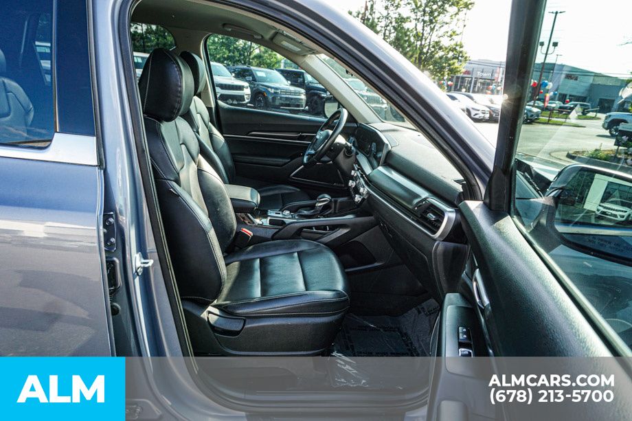Used 2024 Silver Kia LX image 24