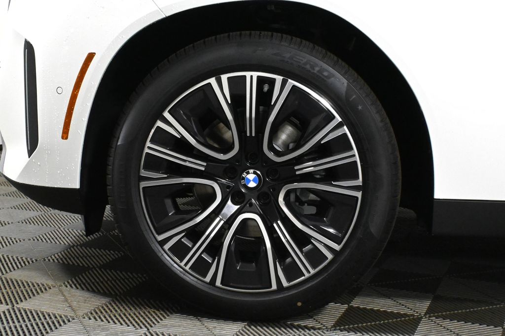 Thumbnail: 2026 BMW X3 - 12