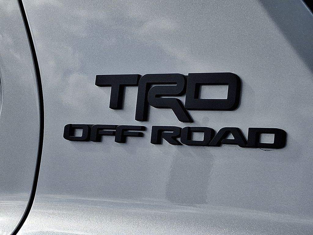 Thumbnail: 2025 Toyota 4Runner - 31