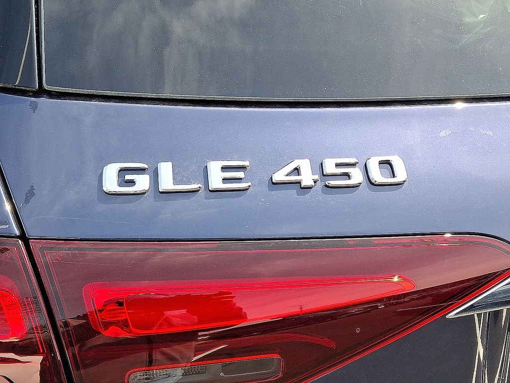 Thumbnail: 2026 Mercedes-Benz GLE - 7