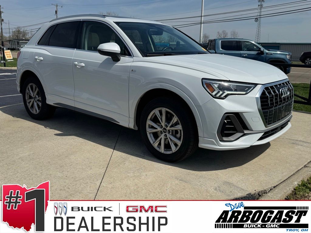 Glacier White Metallic 2024 Audi Q3 quattro Premium Plus S Line 45 TFSI SUV / Crossover All-Wheel Drive 8-Speed Automatic