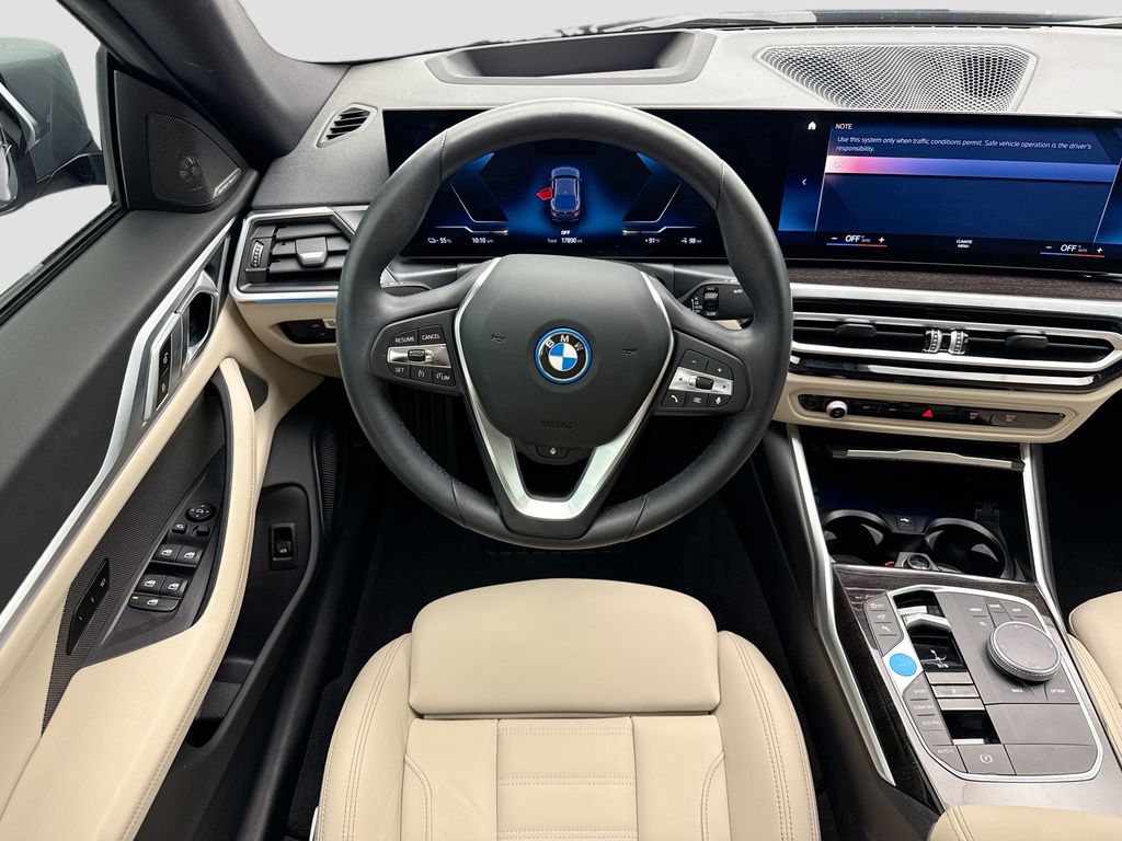Thumbnail: 2023 BMW i4 - 10