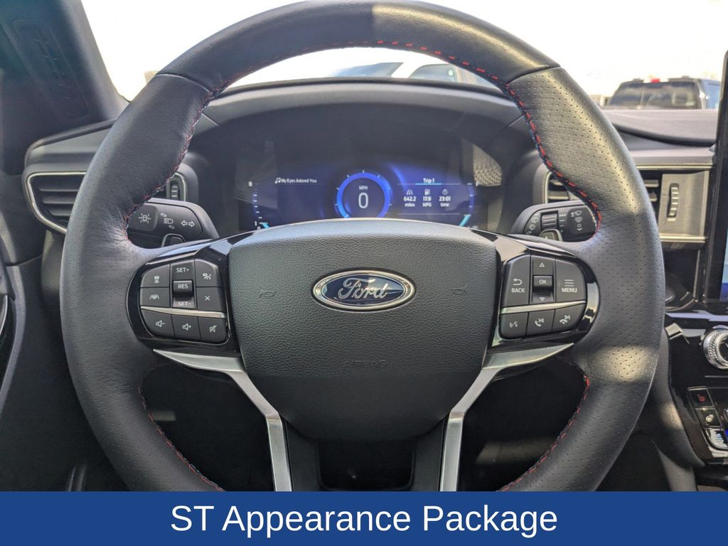 2023 Ford Explorer ST