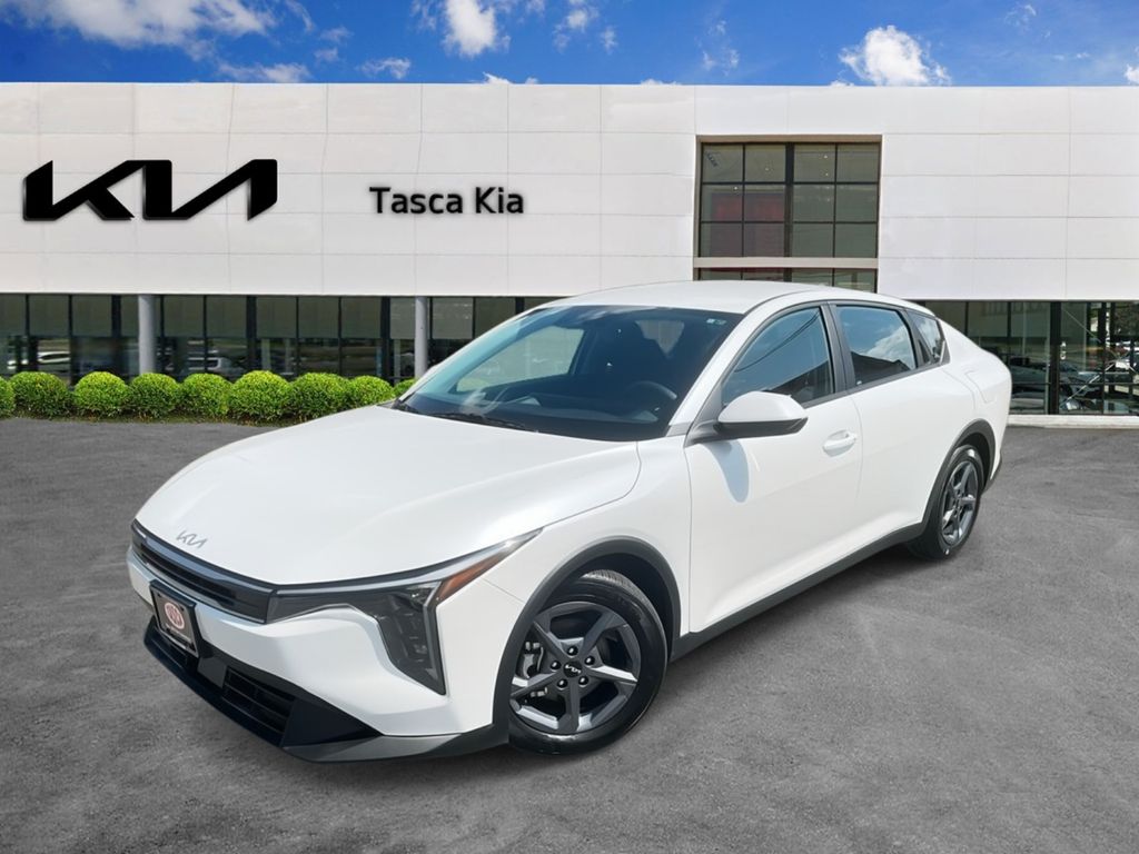 2025 Kia K4 LXS FWD