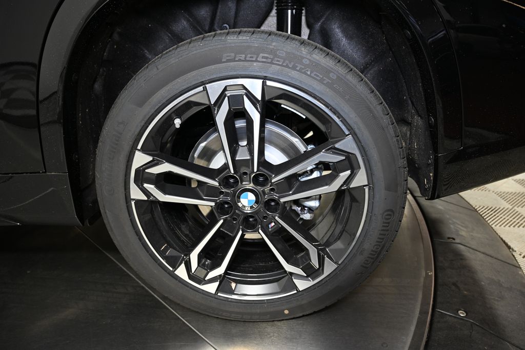 Thumbnail: 2026 BMW X1 - 12