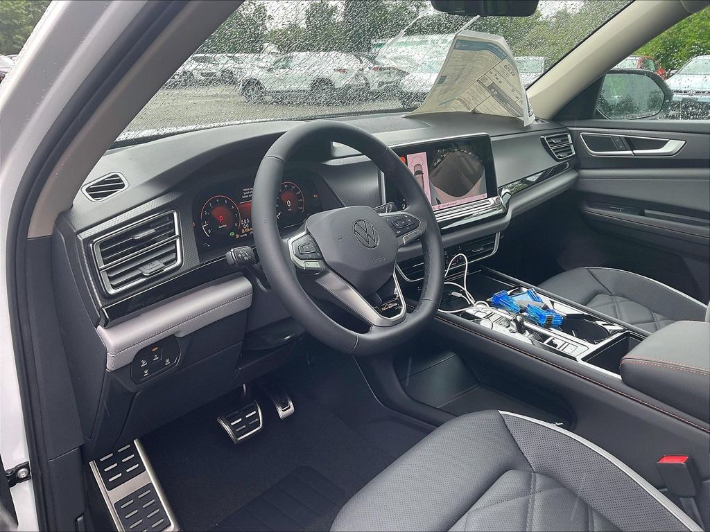 2026 Volkswagen Atlas — photo 9