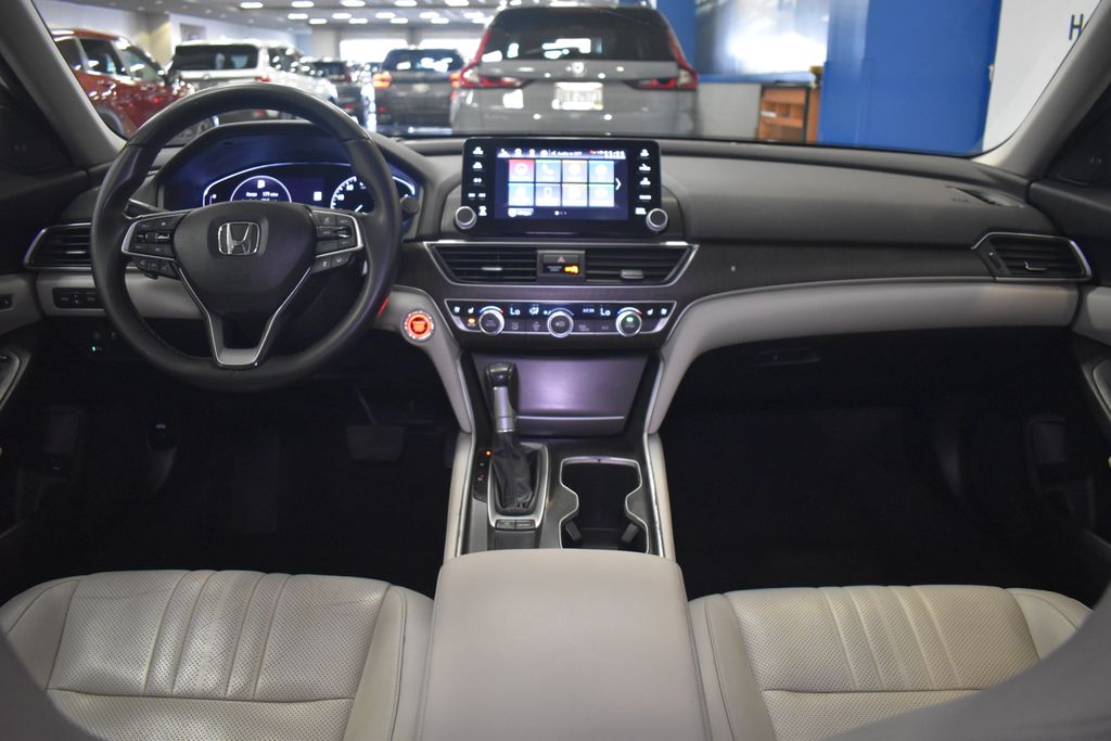 Thumbnail: 2018 Honda Accord - 17