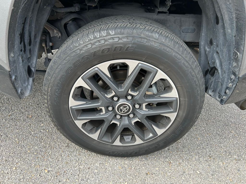 Thumbnail: 2024 Toyota Tundra - 9