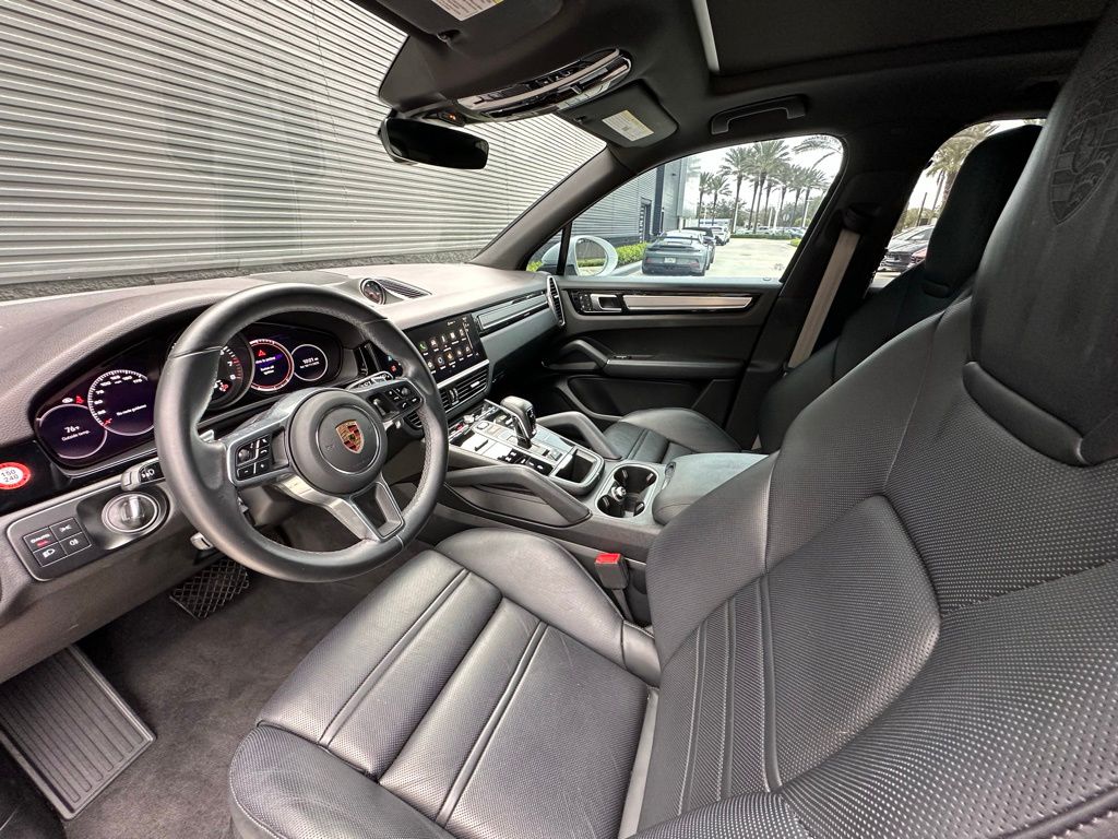 Thumbnail: 2023 Porsche Cayenne - 4