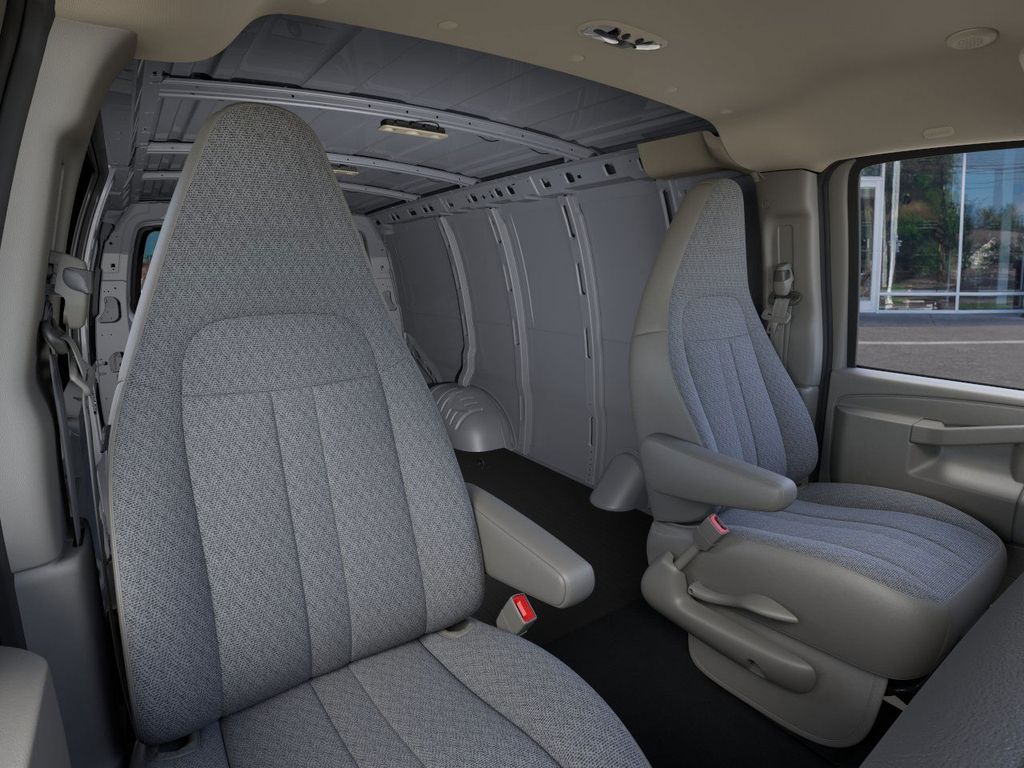 Express Cargo 2500 Regular Wheelbase