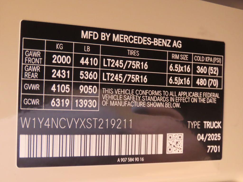 2025 Mercedes-Benz Sprinter 2500 31