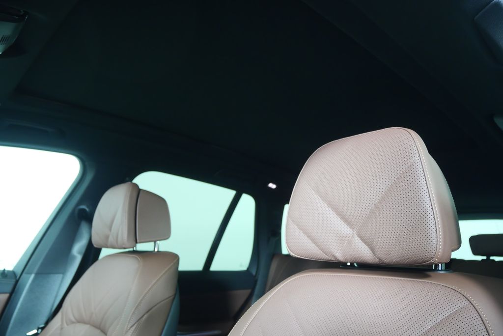 Thumbnail: 2026 BMW X5 - 11