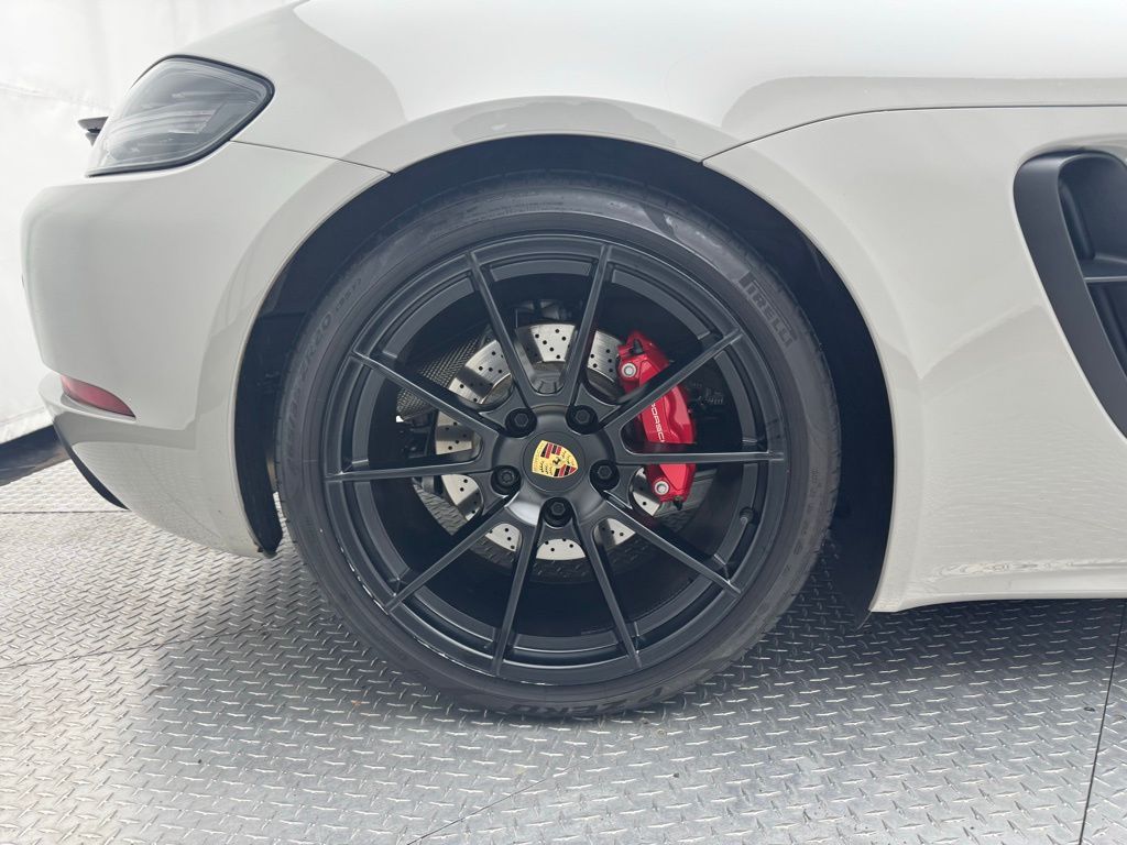 Thumbnail: 2023 Porsche 718 Cayman - 17