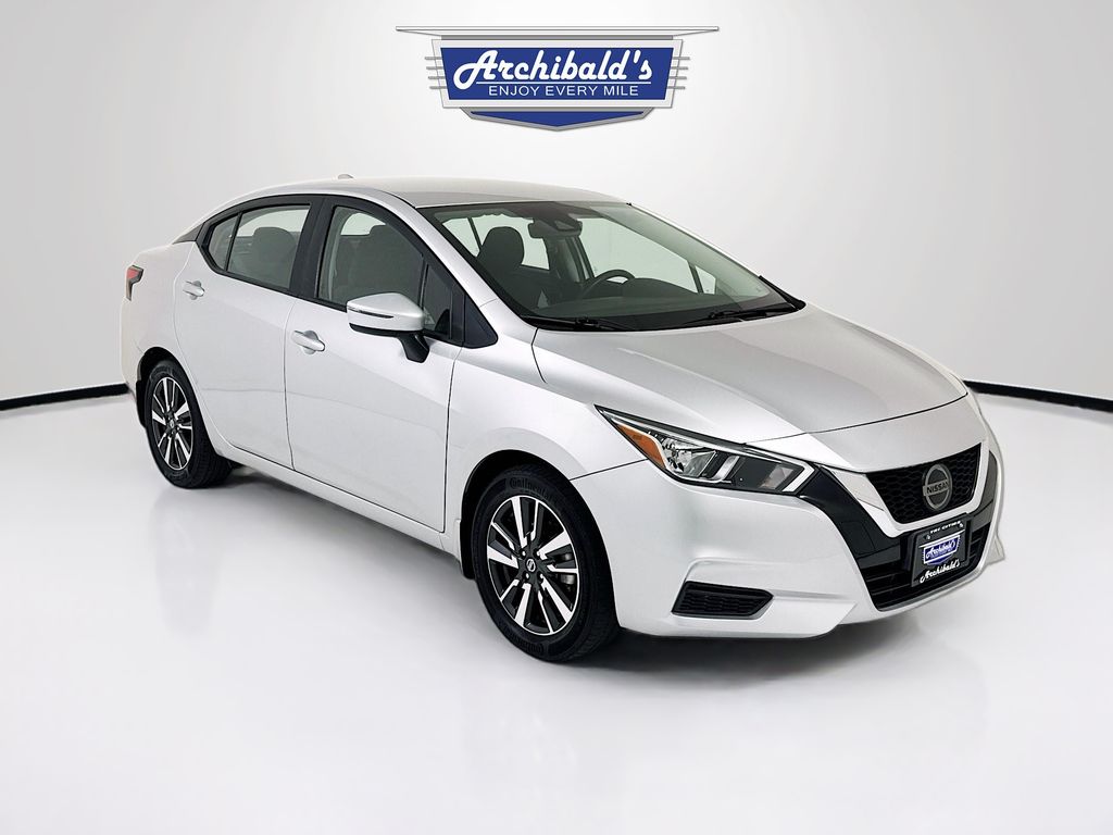 Brilliant Silver Metallic 2021 Nissan Versa SV FWD Sedan Front-Wheel Drive Continuously Variable Transmission