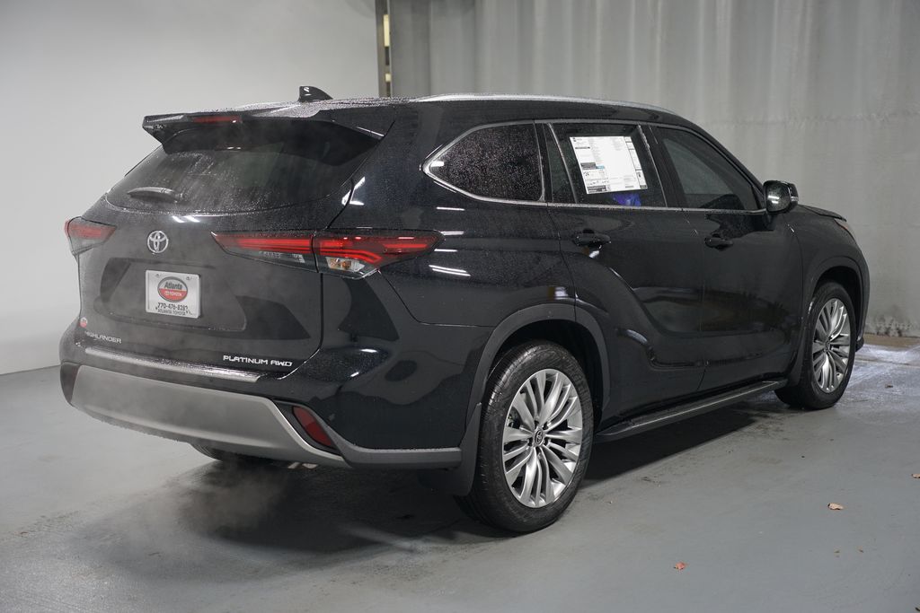 Thumbnail: 2026 Toyota Highlander - 8