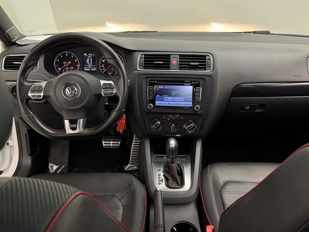 Thumbnail: 2014 Volkswagen Jetta - 28