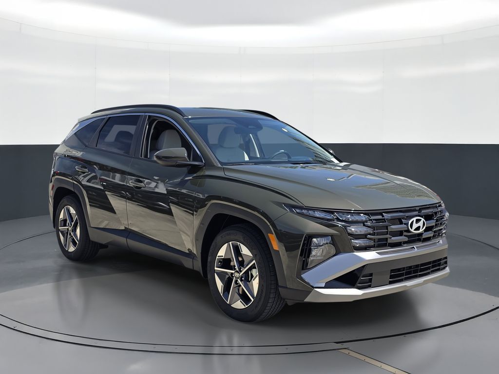 New 2026 Green Hyundai SEL Premium image 2