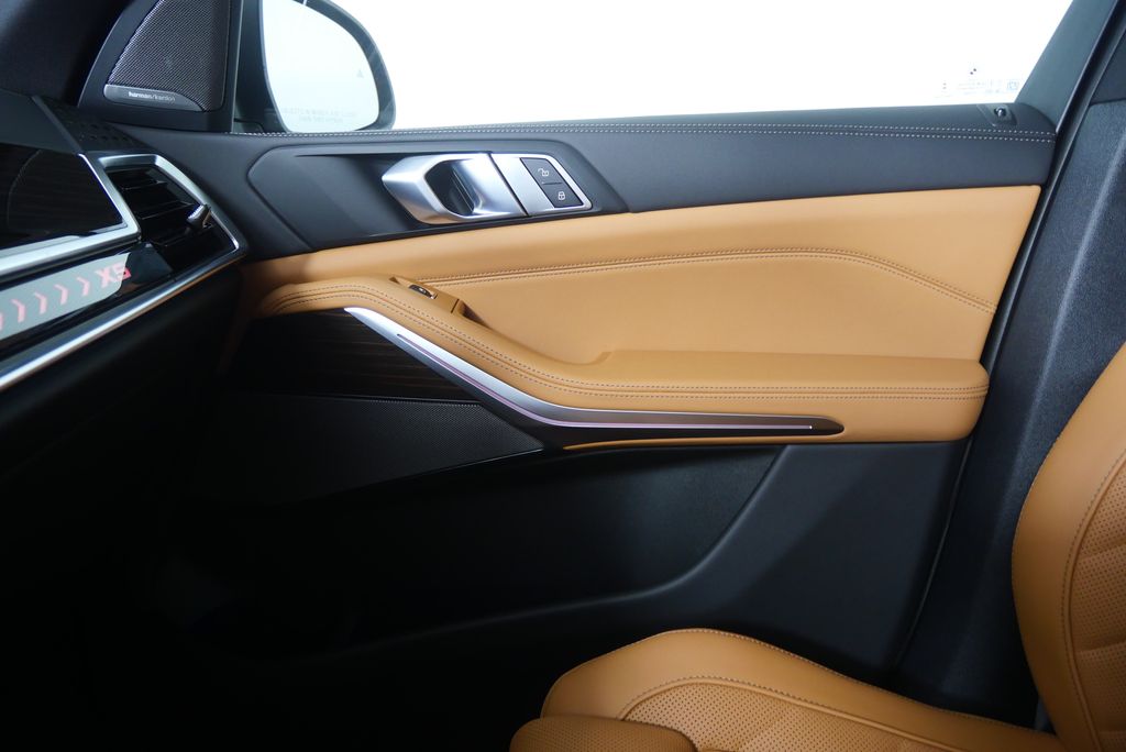 Thumbnail: 2026 BMW X5 - 24