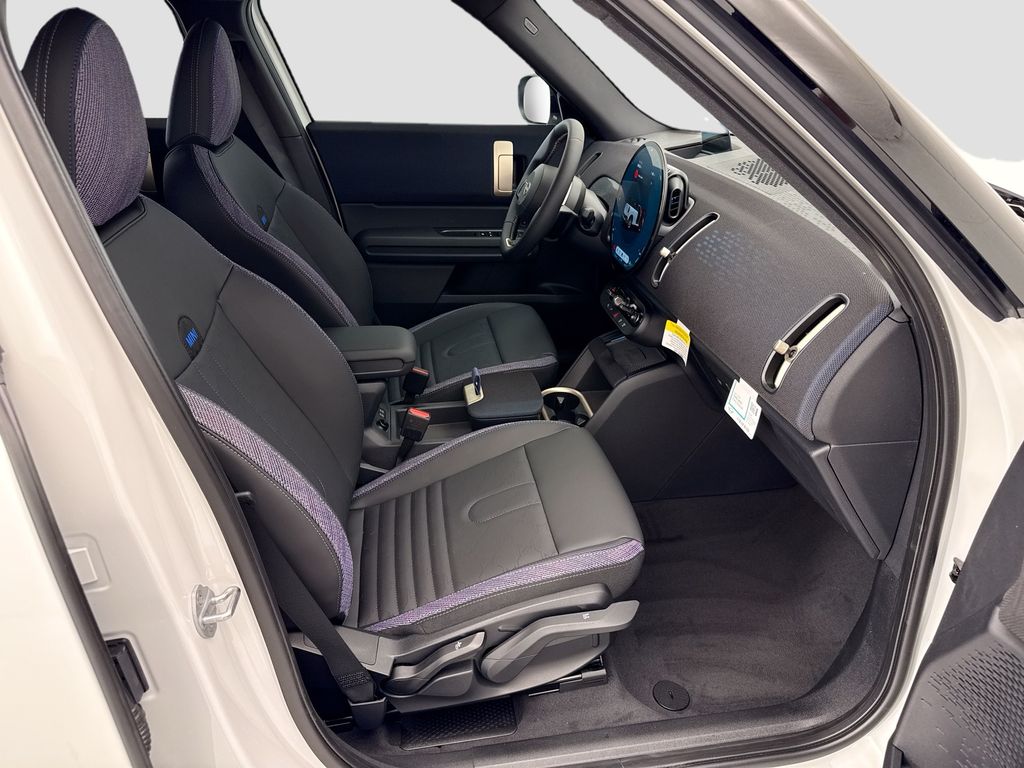 Thumbnail: 2027 MINI Cooper Countryman - 19
