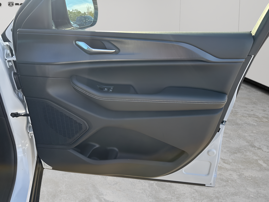 New Car 2025 Jeep Grand Cherokee L  For Sale Under $50,000 In Austin, Texas