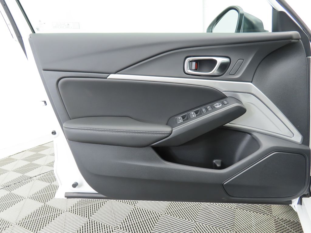 Thumbnail: 2025 Acura Integra - 21