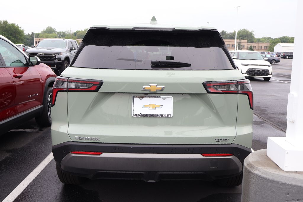 2025 Chevrolet Equinox LT 10