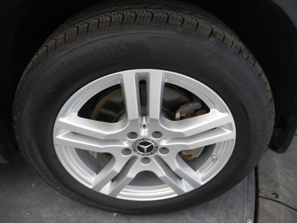 Thumbnail: 2023 Mercedes-Benz GLA - 17