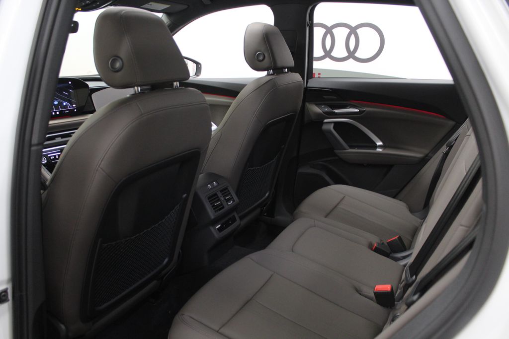 Thumbnail: 2025 Audi Q5 - 31