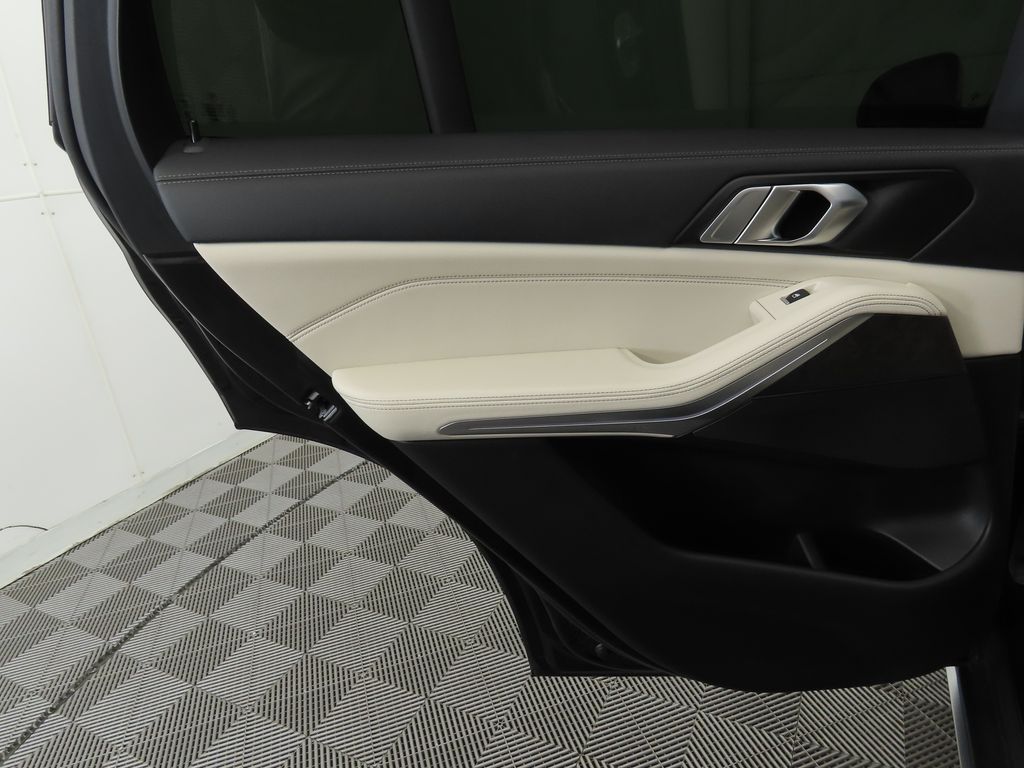 2022 BMW X5 xDrive40i 26
