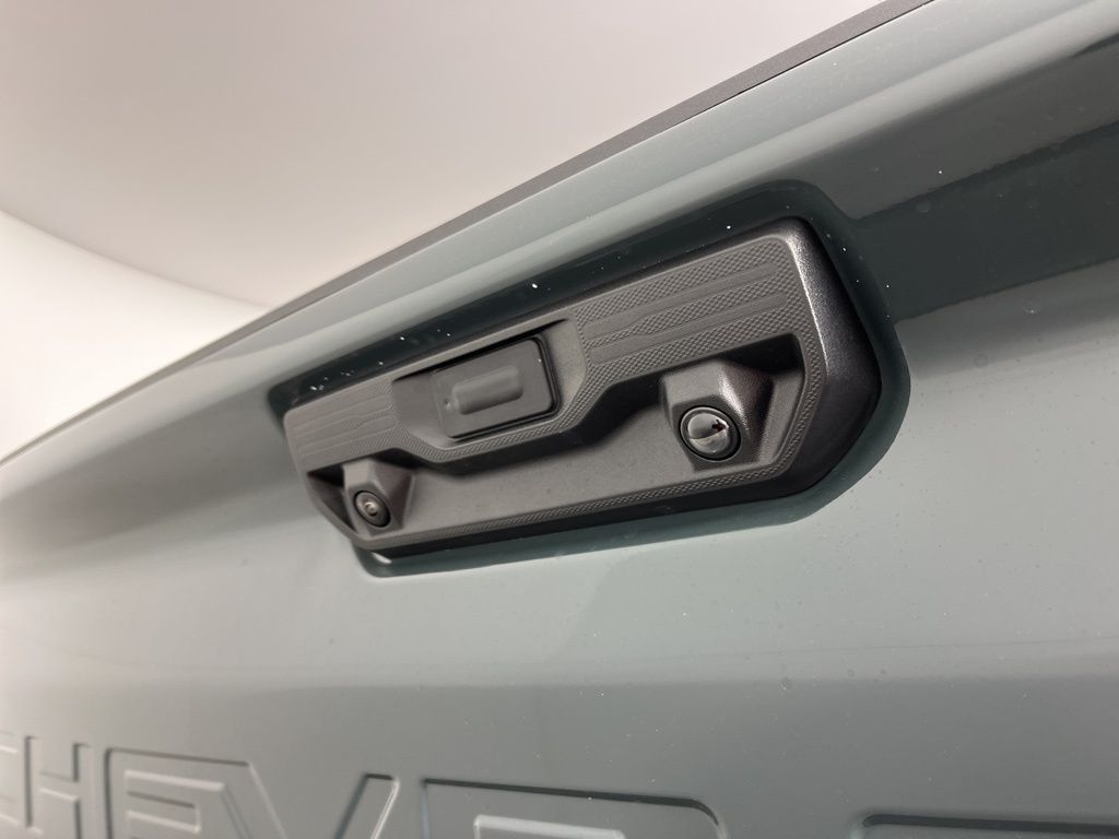 2025 Chevrolet Silverado 2500 LT 10