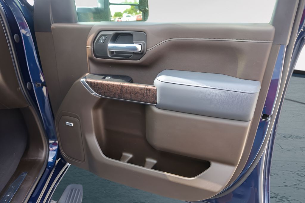 Used Car 2022 Gmc Sierra 2500hd  Denali For Sale Under $70,000 In Austin, Texas