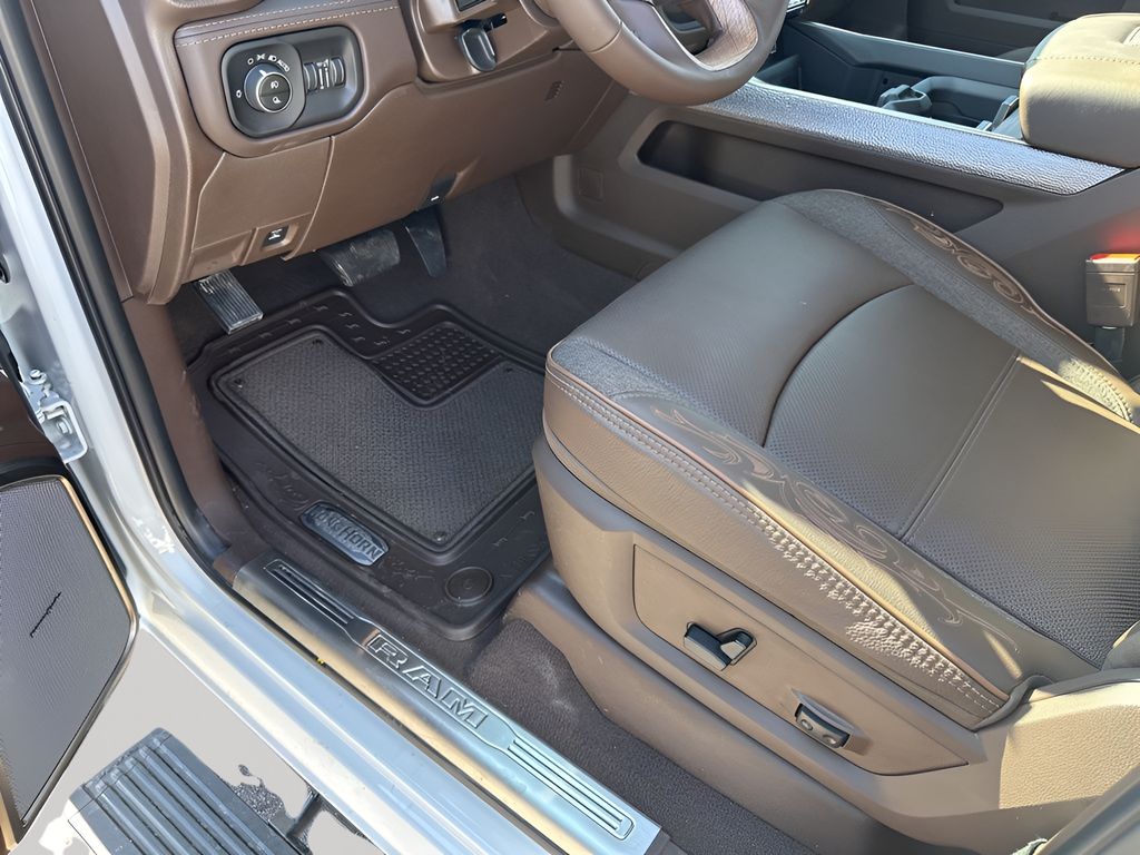 New 2026 White Ram Limited image 29