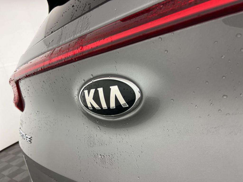 2022 Kia Sportage EX 13