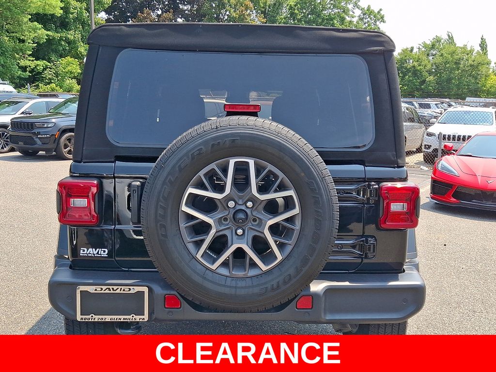 Used 2024 Jeep Wrangler SUV