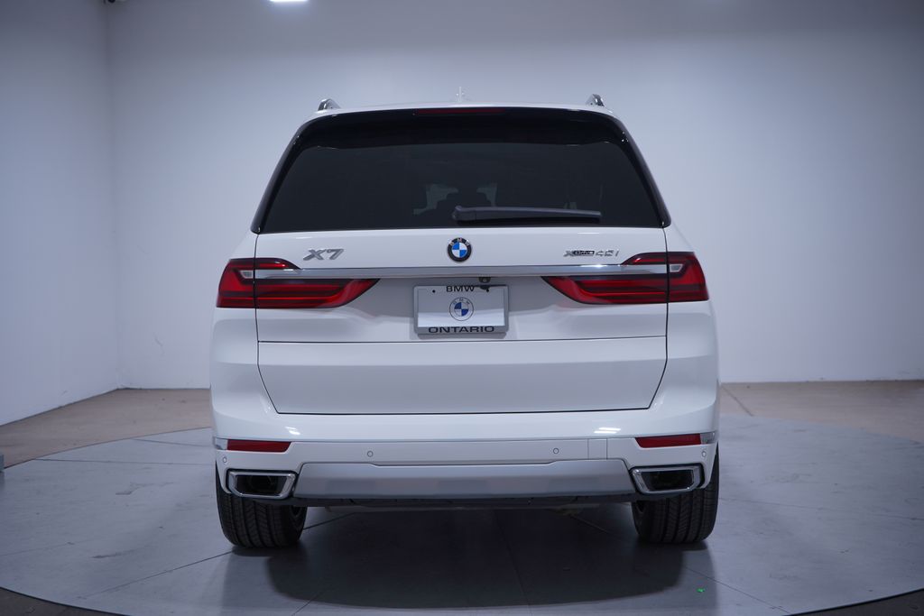 2022 BMW X7 xDrive40i 5