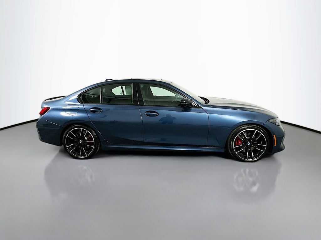 Thumbnail: 2025 BMW 3 Series - 4