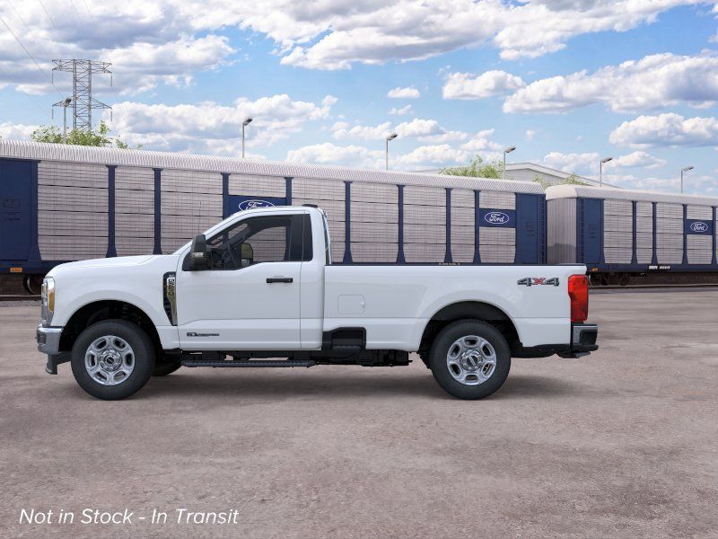 New 2026 Oxford White Ford XLT image 3